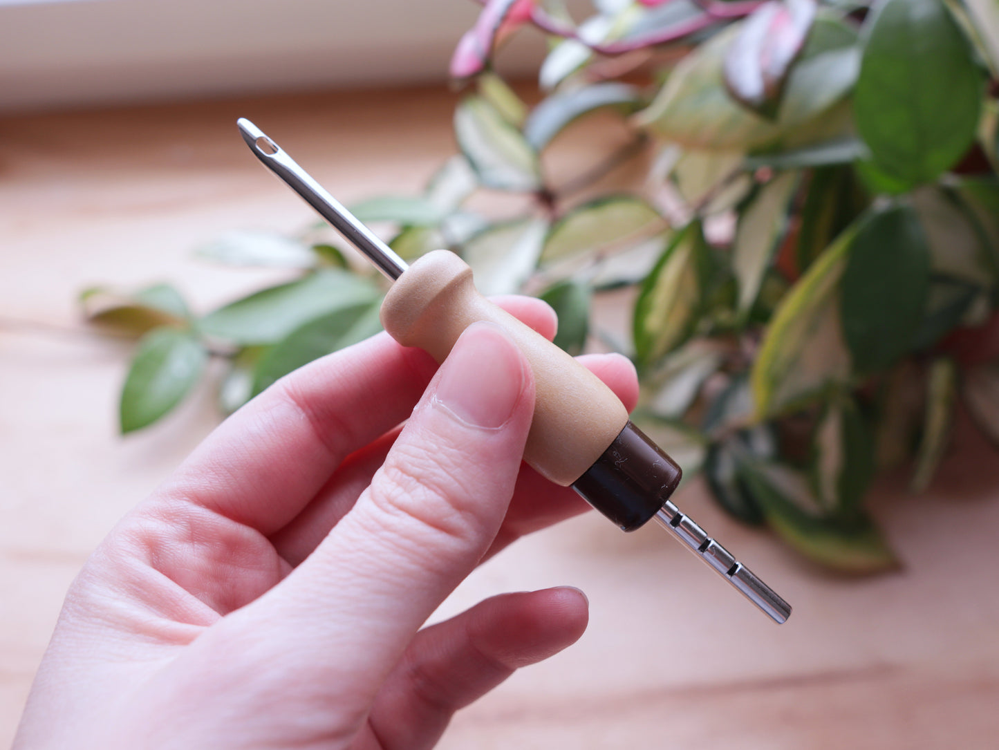 FINE and REGULAR Lavor Punch Needle Set