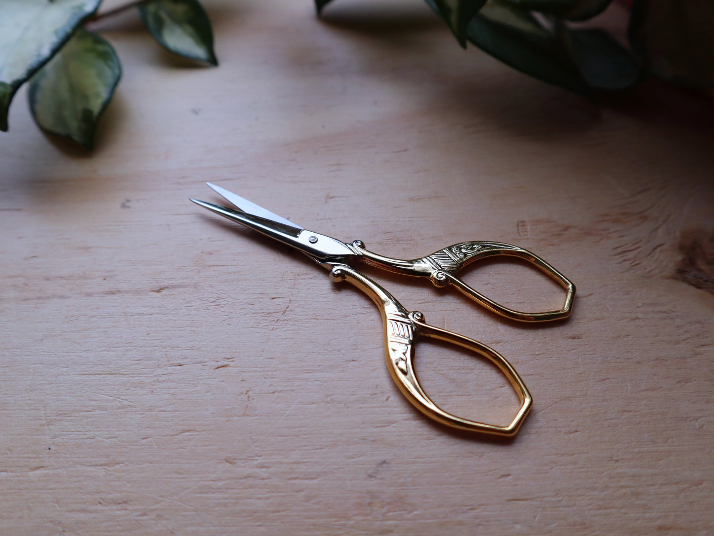Embroidery Scissors Peacock by DMC