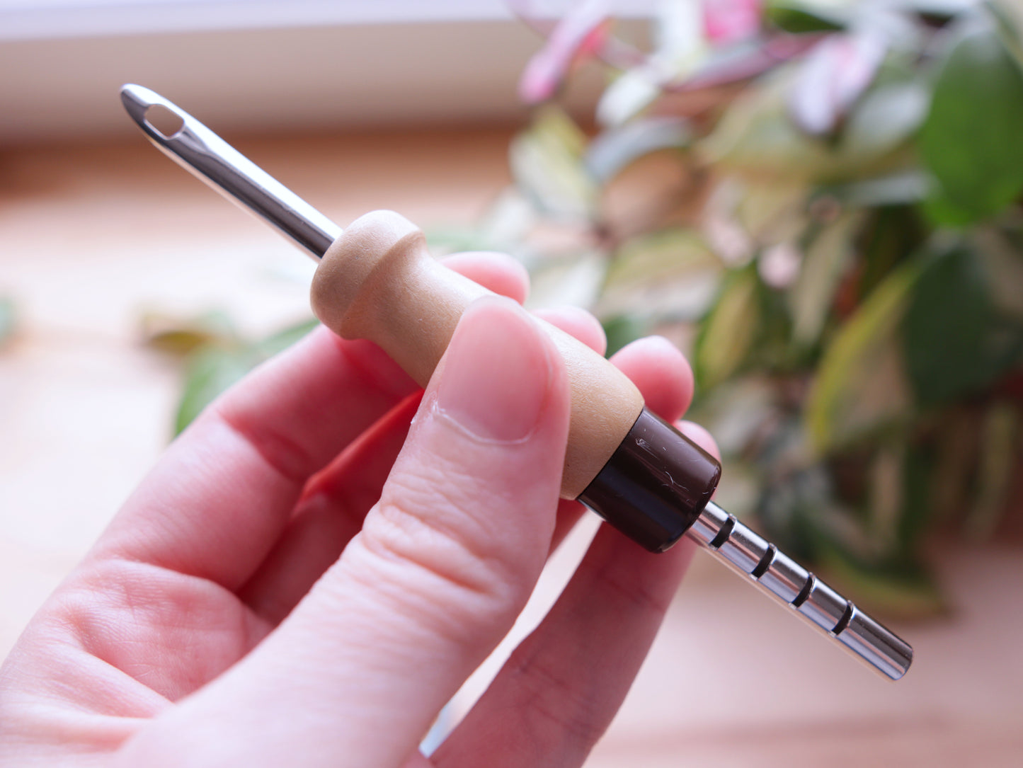 FINE and REGULAR Lavor Punch Needle Set